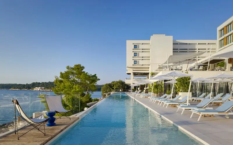 With its infinity pool and spa, Grand Hotel Brioni is a tempting choice - matthewshaw.co.uk