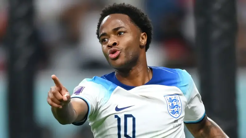 Sterling no piensa en volver a la selección inglesa
