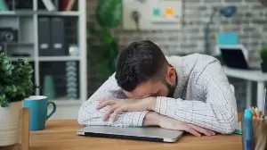 Heat wave making migraines worse? Neurologist shares 10 lifestyle tips to prevent attacks and manage headaches