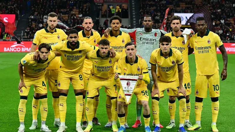 Por una cifra modesta: una estrella del Milan, ofrecida al Chelsea