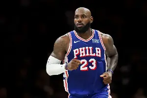 LeBron James' Knicks connection takes on new meaning before opener