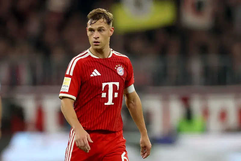 Por Joshua Kimmich: el seleccionador alemán Jürgen Klopp se acalora durante el Bayern de Múnich-Arsenal