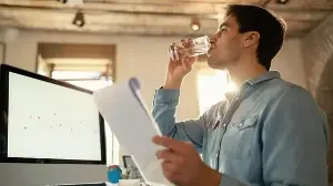 Not drinking enough water at work? Neurologist reveals how it affects your brain, shares 7 signs of dehydration