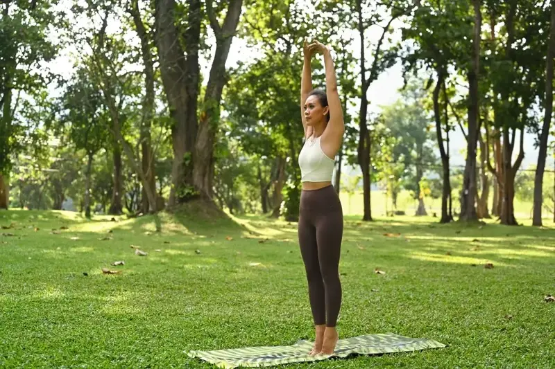 Tadasana supports foot health.
