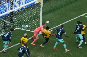 Gonzalo Plata’s goal gives Ecuador upset win over Germany & spot in World Cup Round of 32