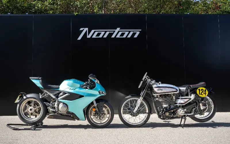 L-R: the new Manx R alongside the original Manx Norton racer - Barry Hayden for Norton