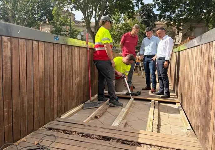 Impulsan la recuperación de los elementos de madera del Puente de las Titas y del Parque Antonio Jiménez