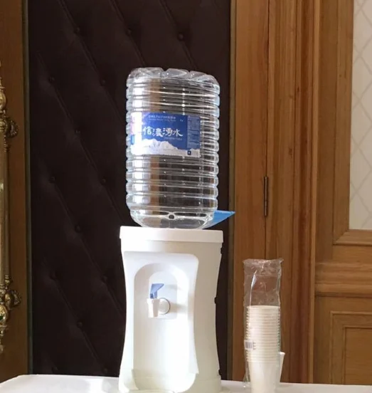 8 Taboo Locations to Absolutely Avoid When Placing a Water Bottle - Image 1.