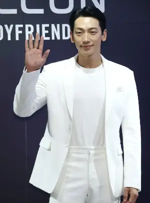 Rain Makes a Bold Comeback with R&B Track ‘FEEL IT’ After Transforming into a Villain for ‘Bloodhounds 2’