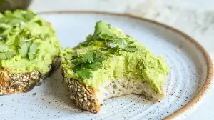 ‘Fibremaxxing with avocado and beans’: Try this gastroenterologist-approved recipe to hit your daily fibre goals