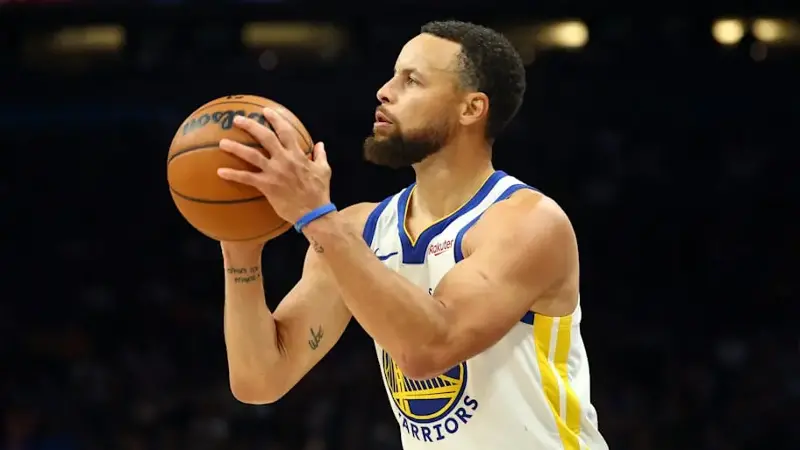 Stephen Curry y Warriors negociarán una extensión de contrato en verano