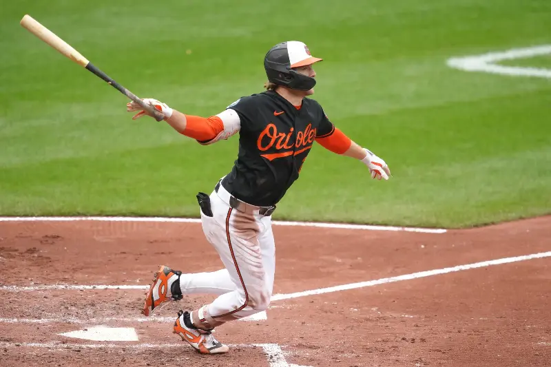 BALTIMORE, MARYLAND - SEPTEMBER 23:  Gunnar Henderson #2 of the Baltimore Orioles takes a swing during game one of a baseball doubleheader against the Toronto Blue Jays at Oriole Park at Camden Yards on September 23, 2026 in Baltimore, Maryland.  (Photo by Mitchell Layton/Getty Images)