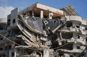 イスラエルのレバノン空爆で子ども4人含む22人死亡…「名ばかりの休戦」