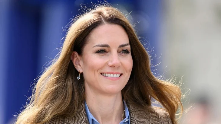 Princess Kate Middleton climbed three mountains in 24 hours to encourage cancer patients - Photo 3.