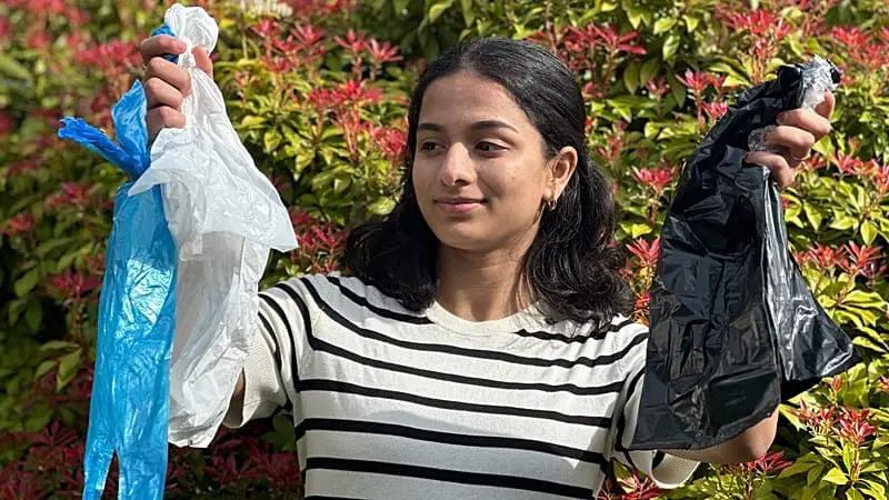 Una joven de 18 años gana el Premio Earth por el desarrollo de un plástico biodegradable