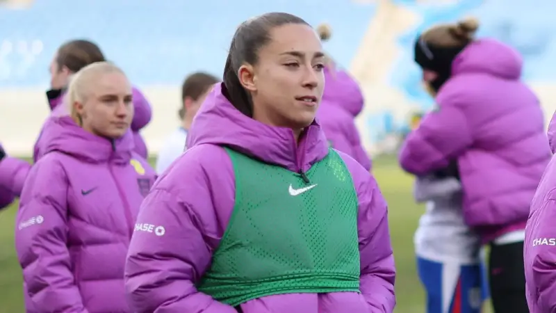 PERDEDORA: Maya Le Tissier