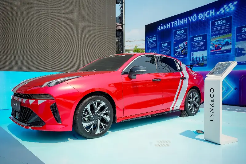 The Lynk & Co 02 and 03 duo have been launched, priced from 818 and 739 million VND respectively - Photo 7.