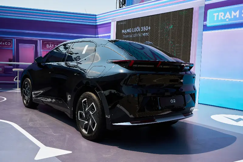 The Lynk & Co 02 and 03 duo have been launched, priced from 818 and 739 million VND respectively - Photo 5.