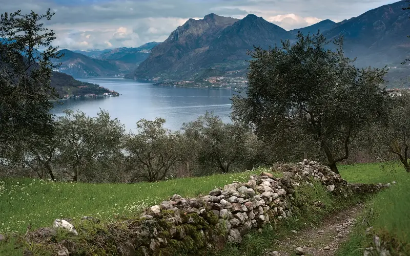 The Strada Valeriana stretches along the eastern shore of the lake