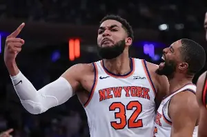 NBA: Knicks use third-quarter spurt to down Hawks in Game 1