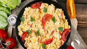 Egg White And Paneer Bhurji with Veggies: A 40g Protein Breakfast For Lean Muscle Building With Healthy Indian Flavours