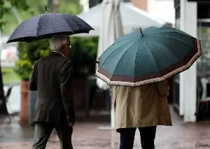 La lluvia y las tormentas pondrán hoy en aviso a seis comunidades autónomas