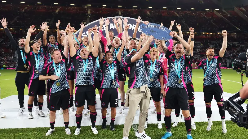 Iconos mundiales y leyendas de la Premier League se enfrentan