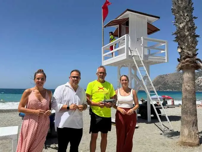 El servicio de socorrismo realiza 616 asistencias en las playas de Almuñécar en julio, todas leves