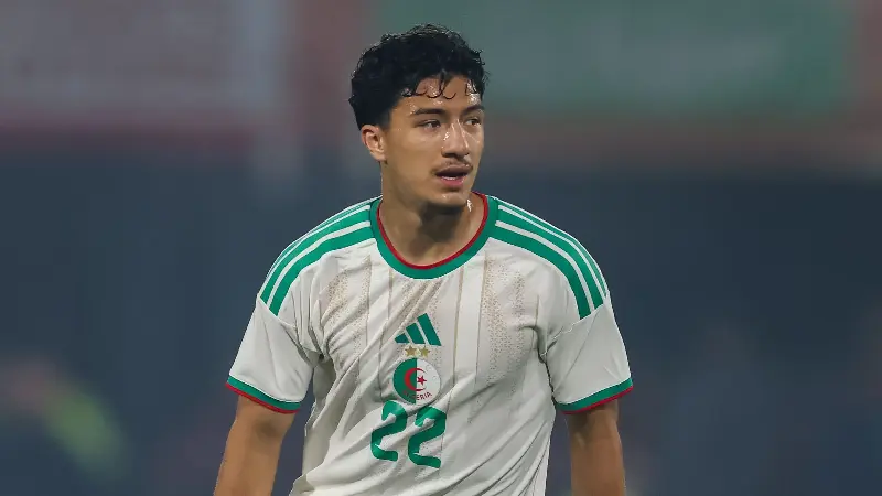 برشلونة يراقب مازا