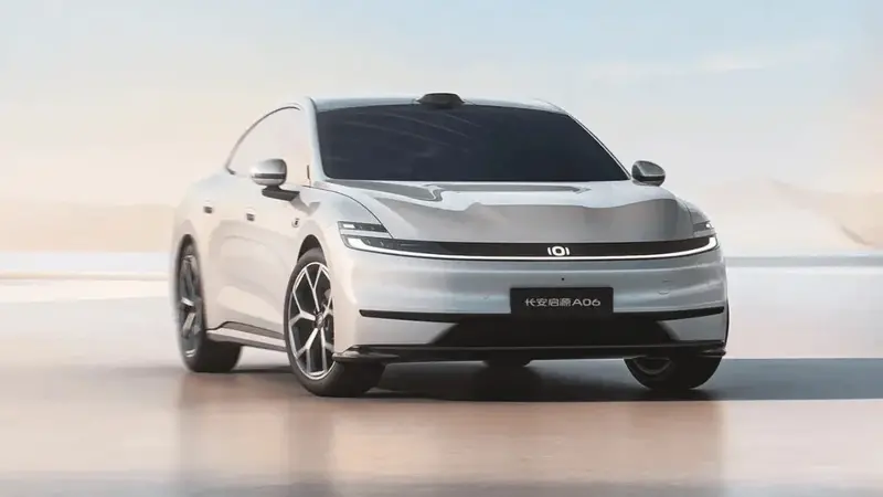 A closer look at the Changan Nevo A06 electric vehicle model using CATL's sodium ion battery.