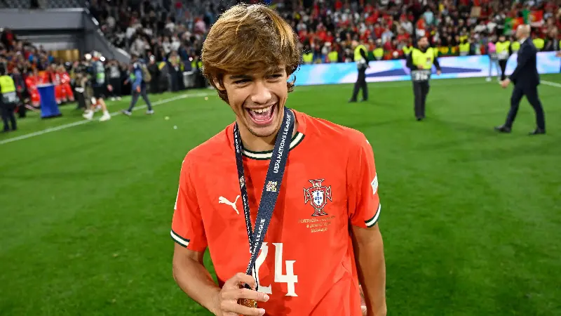 Rodrigo Mora (Portugal)