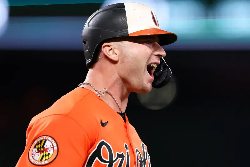 BALTIMORE, MARYLAND - SEPTEMBER 21: Pete Alonso #25 of the Baltimore Orioles celebrates a home run during the eighth inning against the Toronto Blue Jays at Oriole Park at Camden Yards on September 21, 2026 in Baltimore, Maryland. (Photo by Caleb Bowlin/Getty Images)
