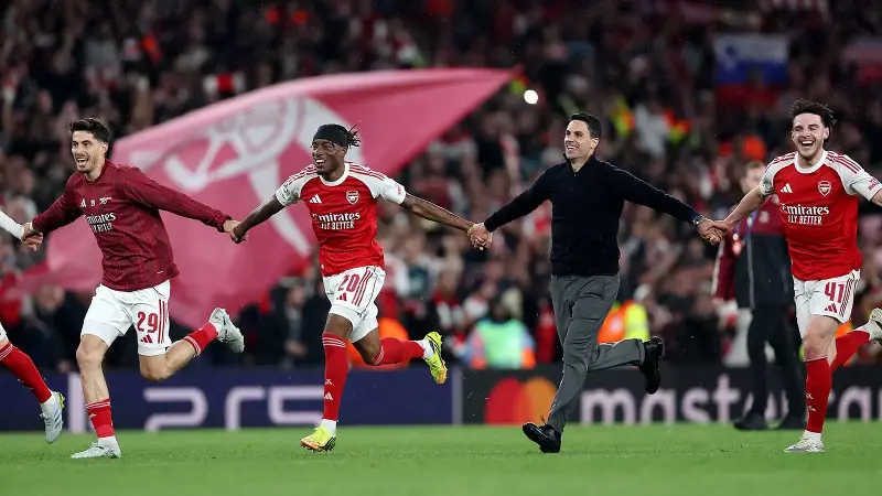 VÍDEO: «Esto nos pertenece a todos»: el Arsenal celebra la Premier League con un mensaje que incluye a Arsène Wenger, Mikel Arteta, Declan Rice y una afición eufórica