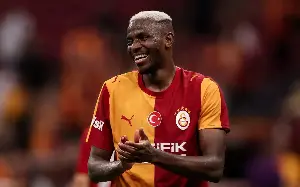 Arsenal and Galatasaray hold talks over Victor Osimhen