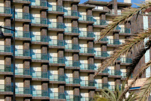 Las pernoctaciones hoteleras en Andalucía ascienden un 4,3% en abril y supera las cinco millones
