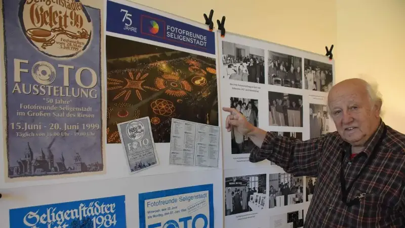 Horst Müller ist eines der engagierten Mitglieder der Fotofreunde Seligenstadt. Er konzipierte die Ausstellung zum 75-jährigen Bestehen.