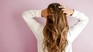 Scalp feeling itchy and greasy in summer? Dermatologist shares 6 tips on how to prevent