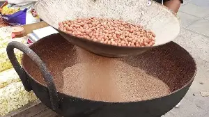 Salt Frying: Zero-Oil Street Secret To Perfectly Roasted Bites
