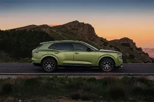 What makes Bentley's first electric SUV so appealing to the wealthy?