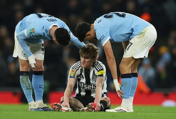 Biến Newcastle thành cựu vương, Man City giành vé tranh chung kết League Cup - Ảnh 5.