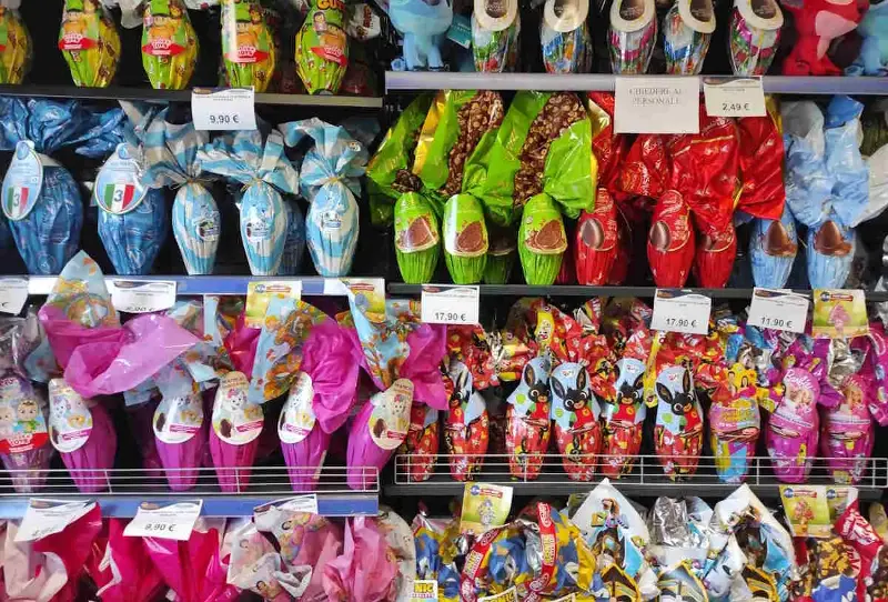 L’uovo di Pasqua si è rimpicciolito (ma costa di più), cosa sta succedendo davvero: i consumatori non ci stanno