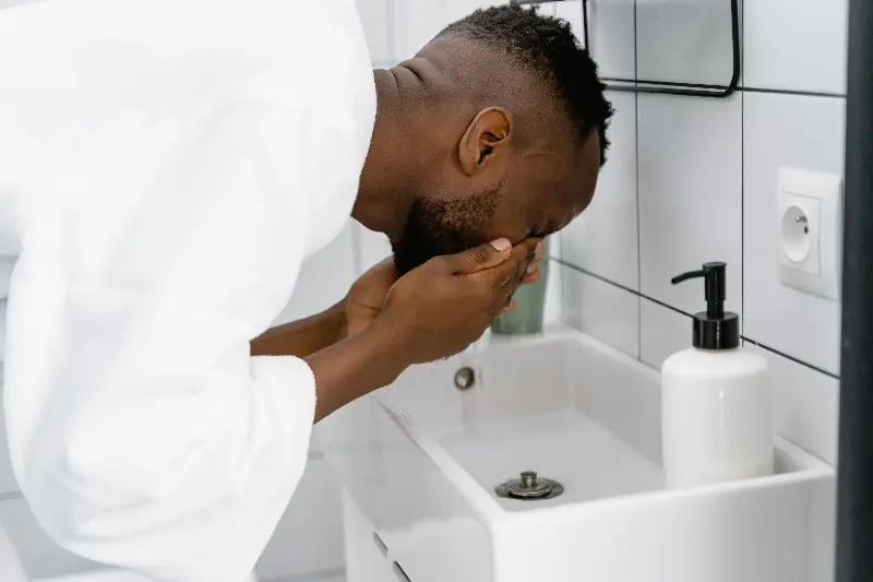 Choosing the face wash that is most suited to your skin type is important to keep the sking healthy. 