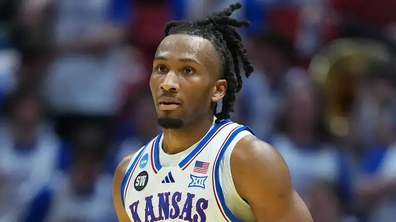 Kansas Jayhawks guard Darryn Peterson