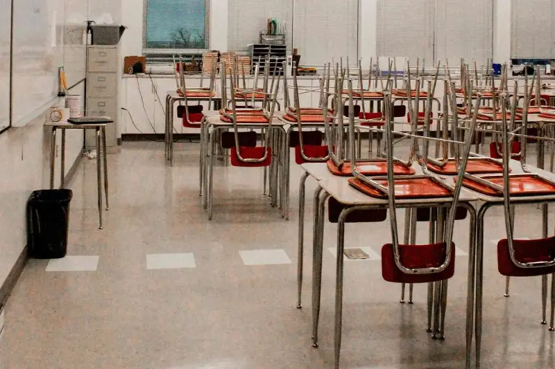 Scuola, la Corte Ue boccia l’Italia sulle assunzioni del personale ATA: “abuso dei contratti a termine”
