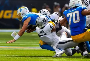 Tom Krasovic: Justin Herbert, Chargers teammates aren’t taking to new offensive scheme