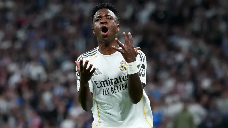 Vinicius Jr (Real Madrid) ⬇️