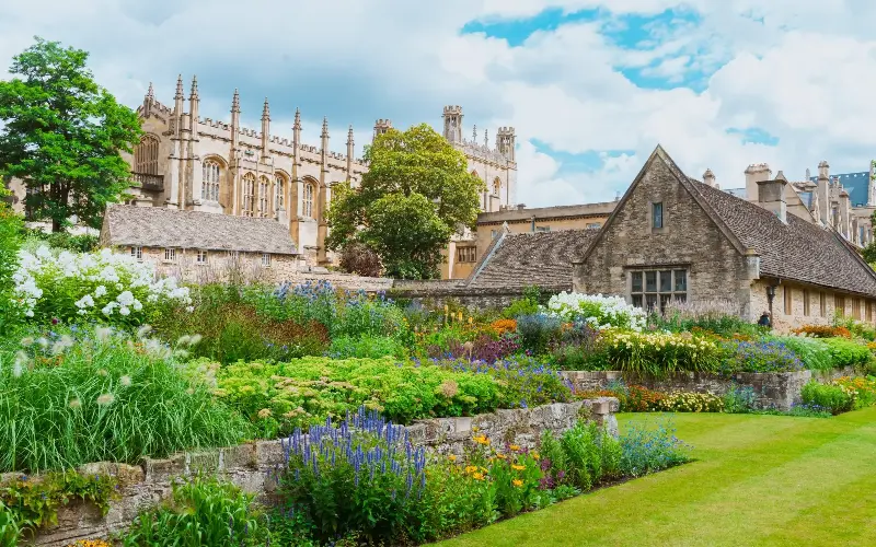Christ Church College was founded by King Henry VIII in 1546 - CHUNYIP WONG