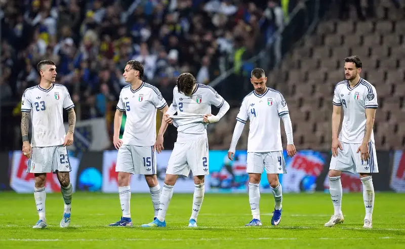 Italian footballers after their loss to Bosnia and Herzegovina that put them out of the FIFA World Cup 2026, in Bilino Polje Stadium, Zenica, on 31 March 2026. 
