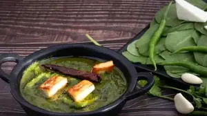 Chef Kunal Kapur's Healthy Spinach Curry With Tofu And Moringa For Protein-Rich Everyday Indian Cooking