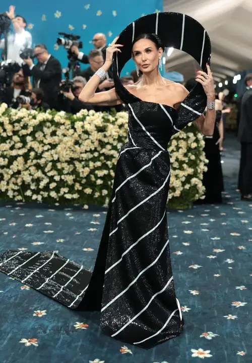 demi moore, met gala 2025
